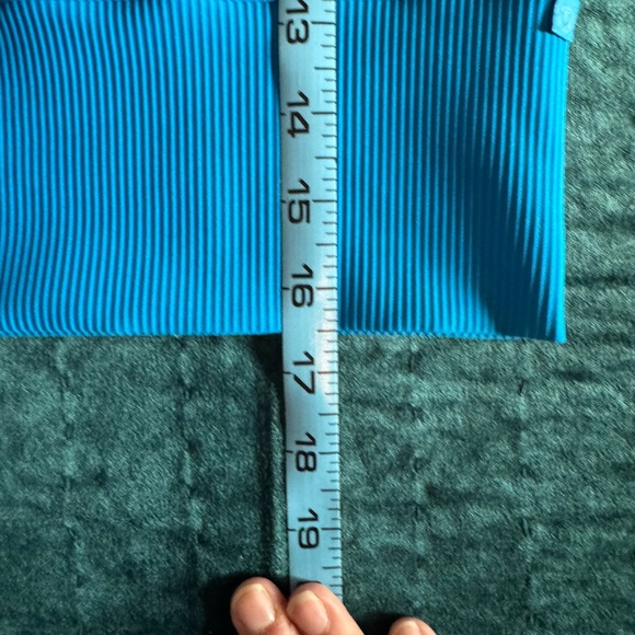 Lululemon Power Pivot Ribbed Tank - Picture 6 of 6